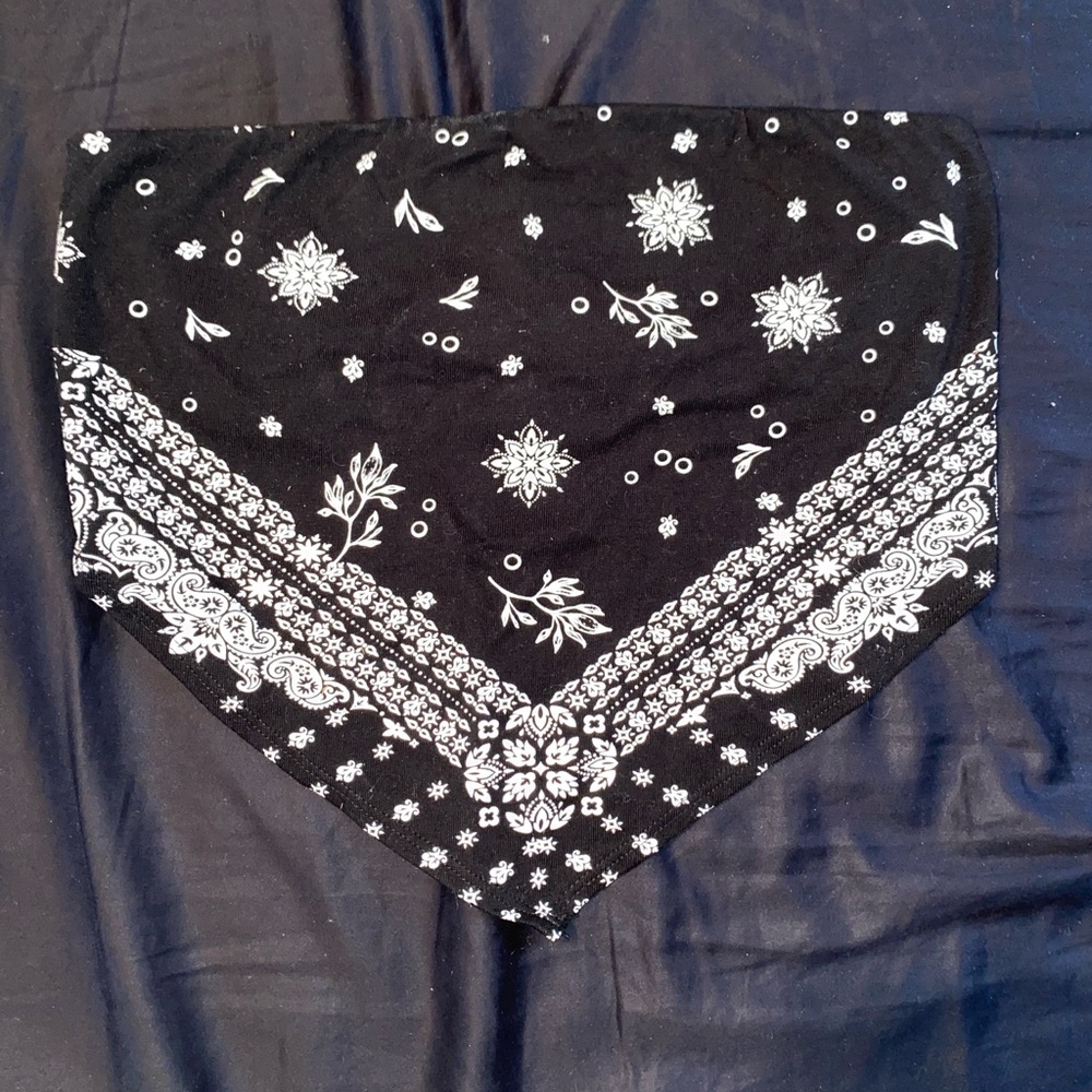 Cropped Black Bandana Forever 21 Top - Small
